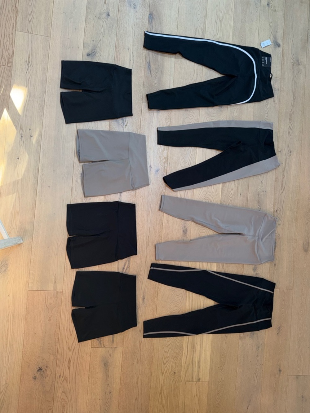 Abercrombie & Fitch Women’s YPB SculptLUX Leggings & Bike Shorts - Black & Taupe